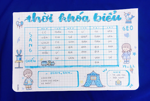 Thời khóa biểu cho các buổi học online được Thanh Ngân thiết kế lại độc đáo